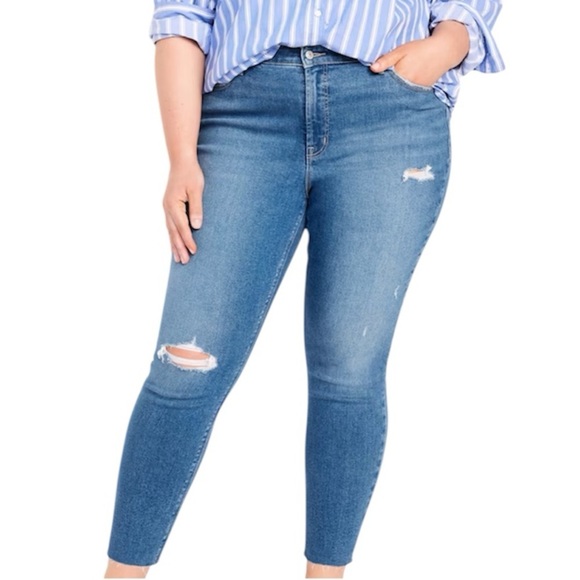 NWT Old Navy High Rise Rockstar Super Skinny Raw Hem Destroyed Jeans | Size 18P - Picture 1 of 8